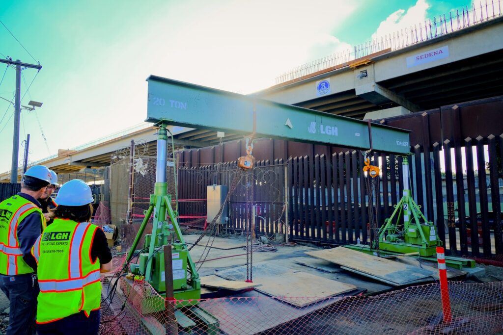A hydraulic gantry from LGH holding up a gate at a sewage treatment plant.