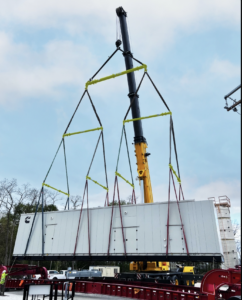 Photo showcasing a christmas tree style rigging configuration.