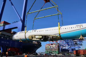 LGH and Golden Gate Airbus Lift at Long Beach Port- from Case Study