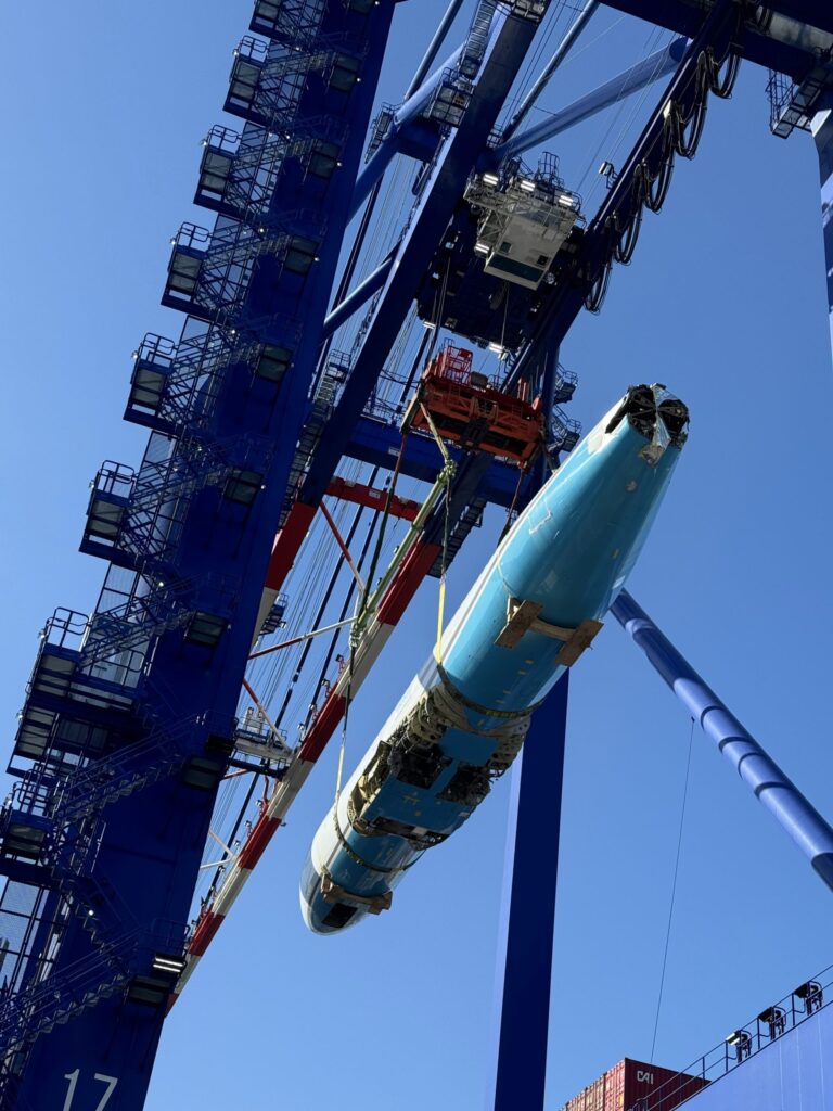 LGH and Golden Gate Airbus Lift at Long Beach Port- from Case Study